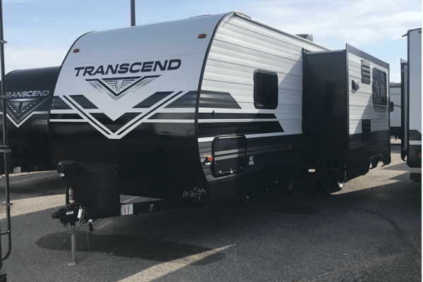 Sarah's and Gavin’s Grand Design Transcend 261BH Travel Trailer