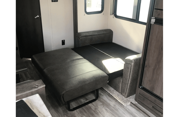 Sarah's and Gavin’s Grand Design Transcend 261BH Travel Trailer