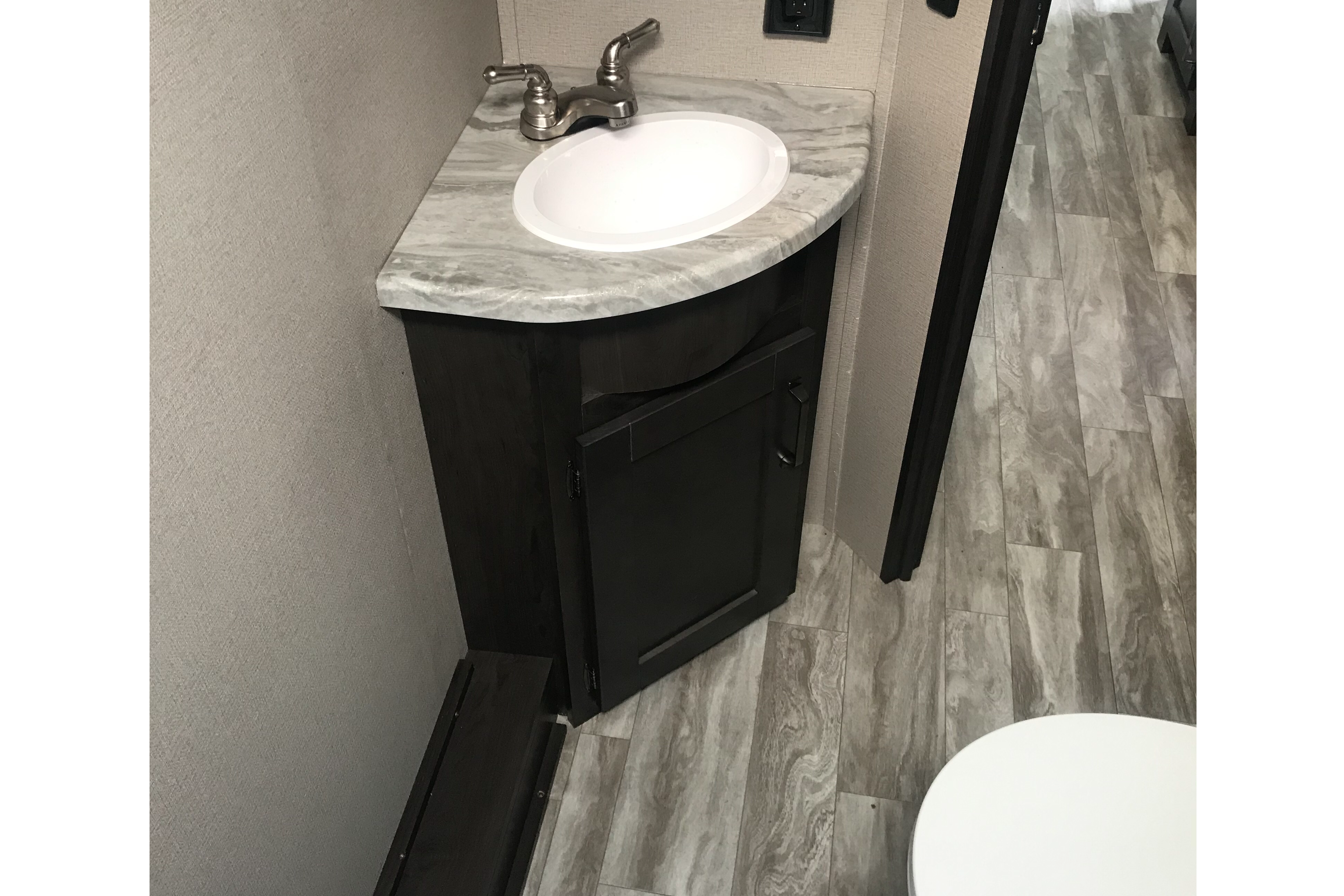 Sarah's and Gavin’s Grand Design Transcend 261BH Travel Trailer