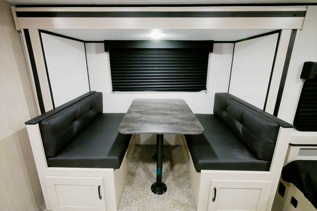 Take It Easy - 2022 Apex Nano 19’ Off Grid Travel Trailer