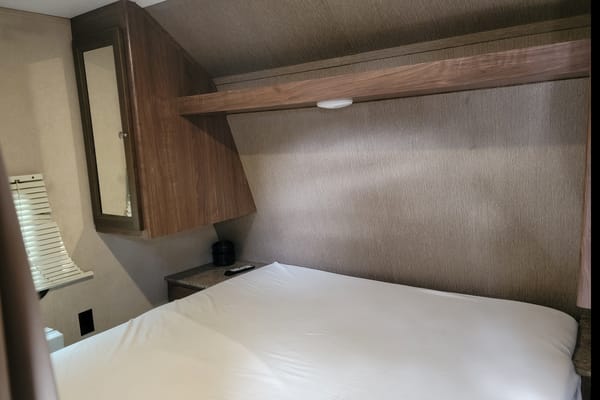 Thorne's Coleman Lantern Travel Trailer