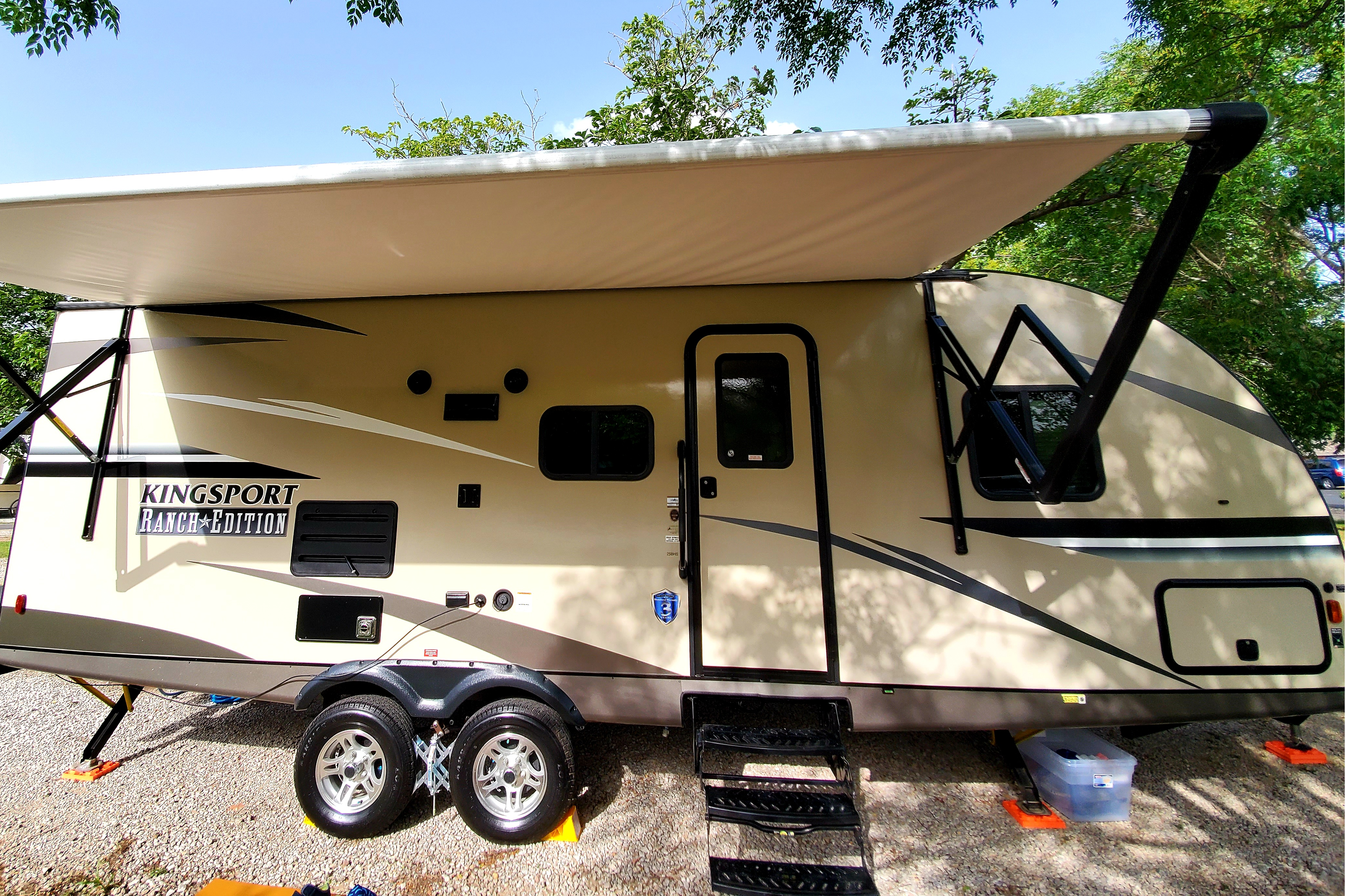Fully Loaded Gulf Stream Kingsport Ranch Edition 25BHS