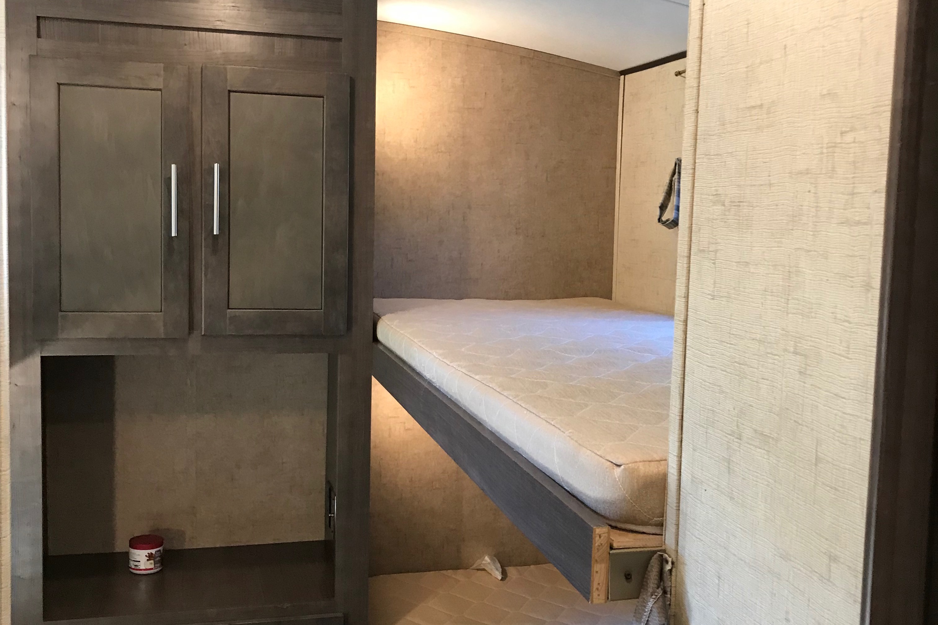 Dallas's Forest River surveyor 294Qble Travel Trailer Wind Creek, Talladega, Auburn, Cheaha