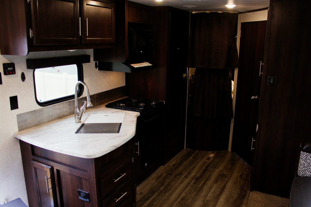 2019 Jayco Jay Flight SLX Rocky Mountain Edition 