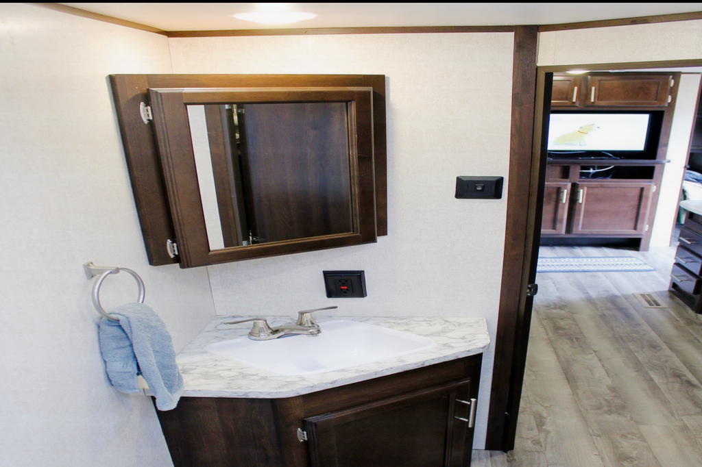 2019 Jayco Jay Flight SLX Rocky Mountain Edition 