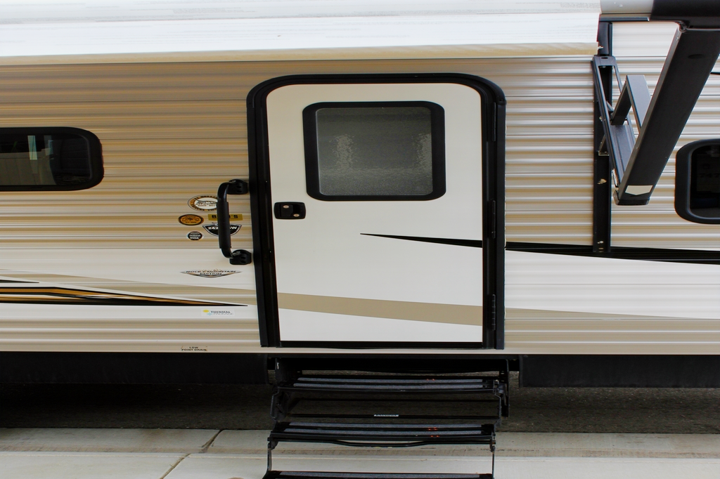 2019 Jayco Jay Flight SLX Rocky Mountain Edition 