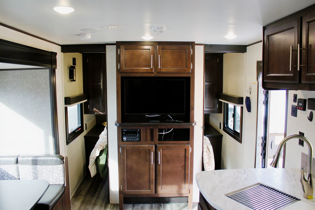 2019 Jayco Jay Flight SLX Rocky Mountain Edition 