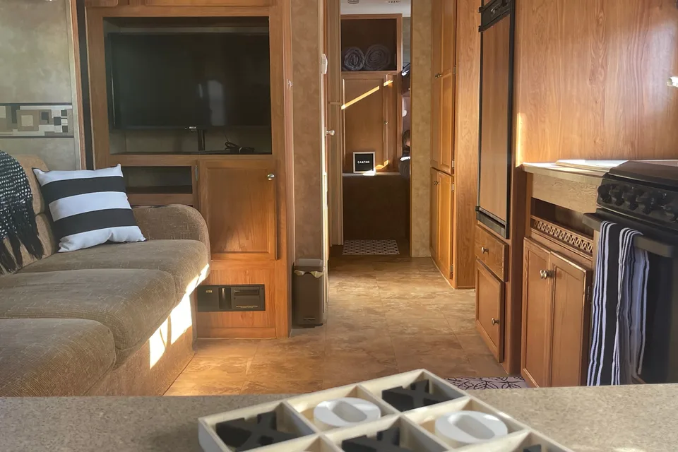 Jayco Family Travel Trailer Includes linens and more!
