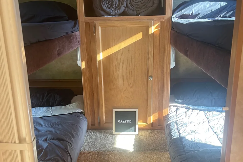 Jayco Family Travel Trailer Includes linens and more!
