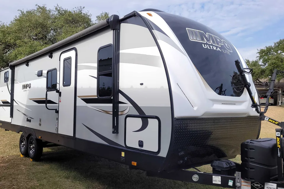 Charles Cruiser Rv Corp MPG 2750BH Travel Trailer