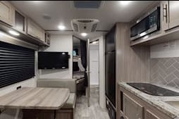 3 Year Old Crossroads Sunset Trail Travel Trailer