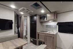 3 Year Old Crossroads Sunset Trail Travel Trailer