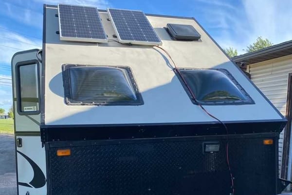 A FRAME POP-UP STARCRAFT COMET 1232MD TENT TRAILER