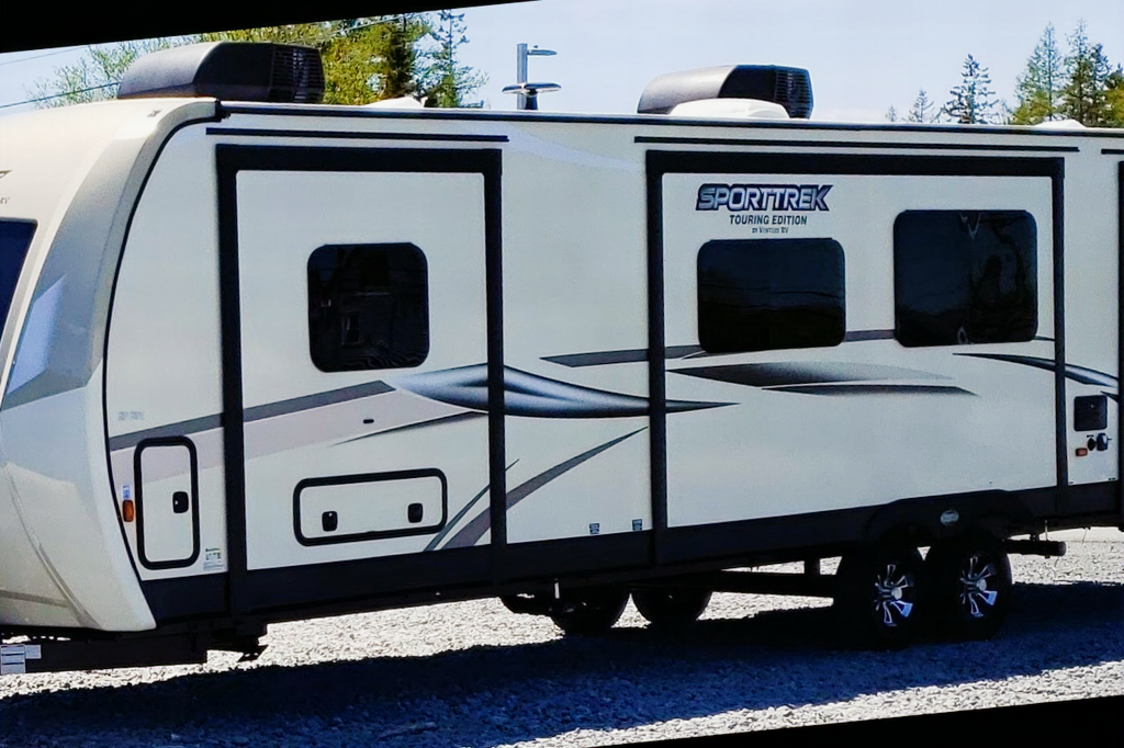Sport trek 343VBH Travel Trailer