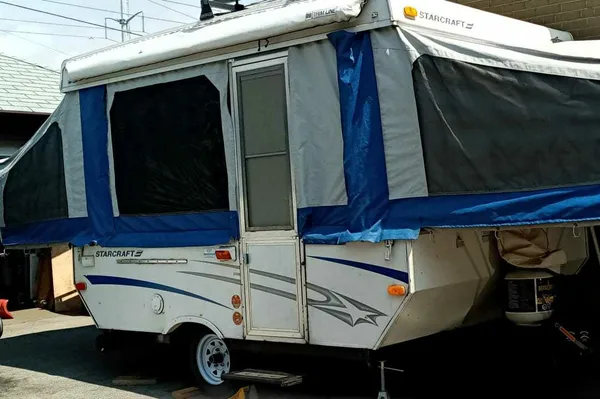 Easy tow-able with space Tent Trailer STARCRAFT 2106 Tent Trailer