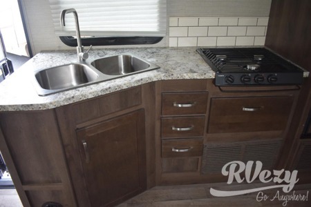 [23] Stress Free RVs - 2019 Class C - Redhawk - Luxury