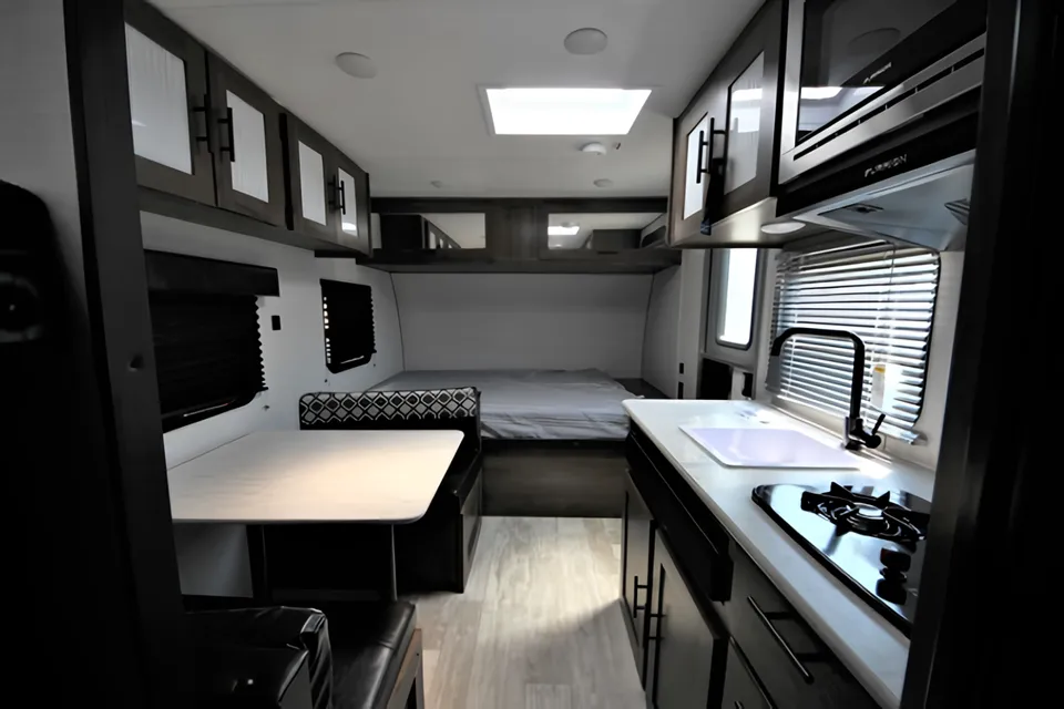 2021 Avenger Mini Van Towable 16BH Travel Trailer - Sleeps Family of 5