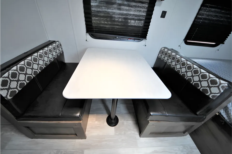 2021 Avenger Mini Van Towable 16BH Travel Trailer - Sleeps Family of 5