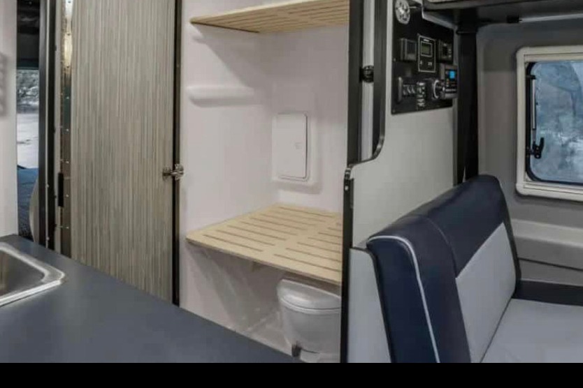 Mercedes Winnebago Revel  