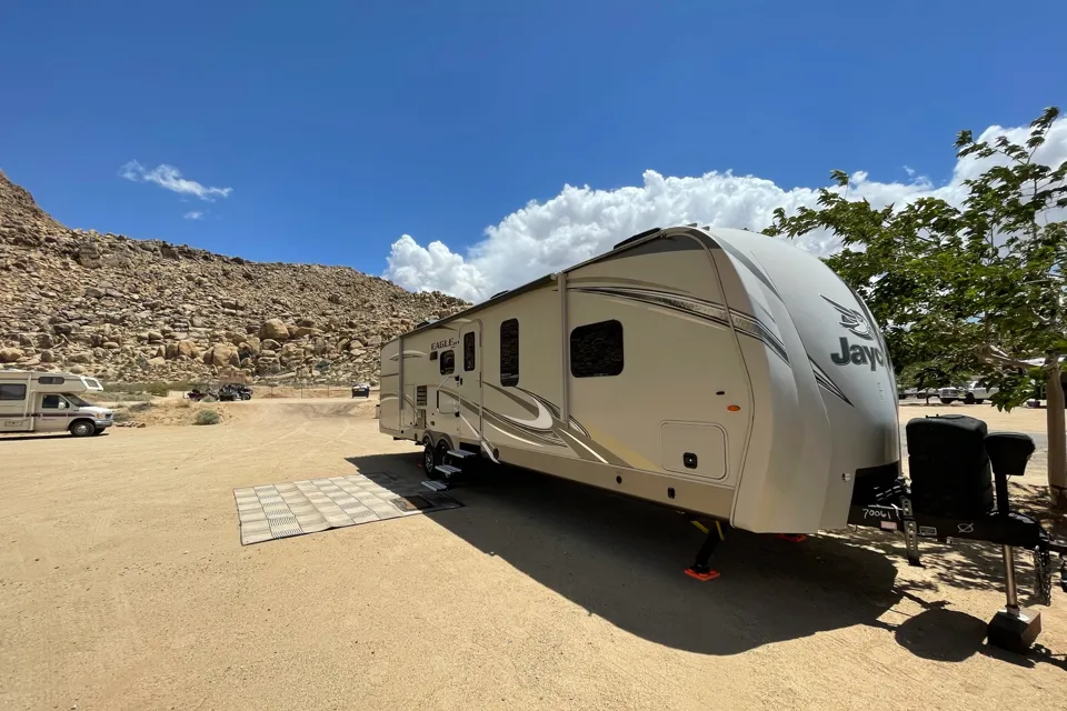 Fernando 's Jayco Eagle HT Travel Trailer 295DBOK